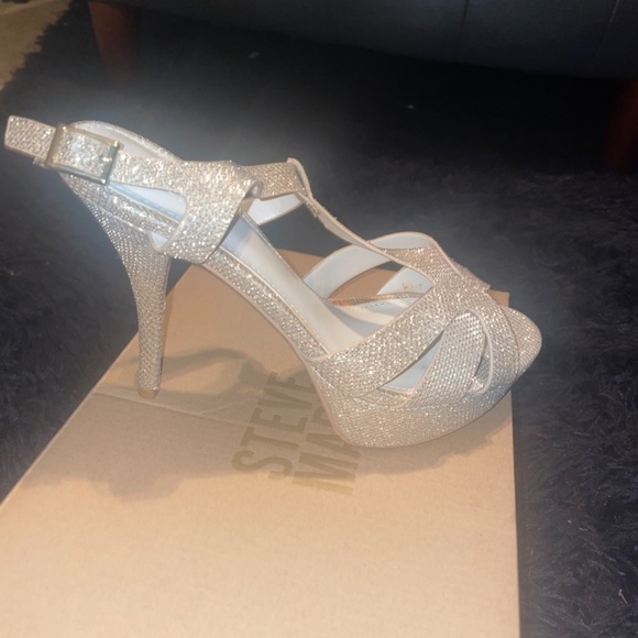 High heels - Picture 3 of 3